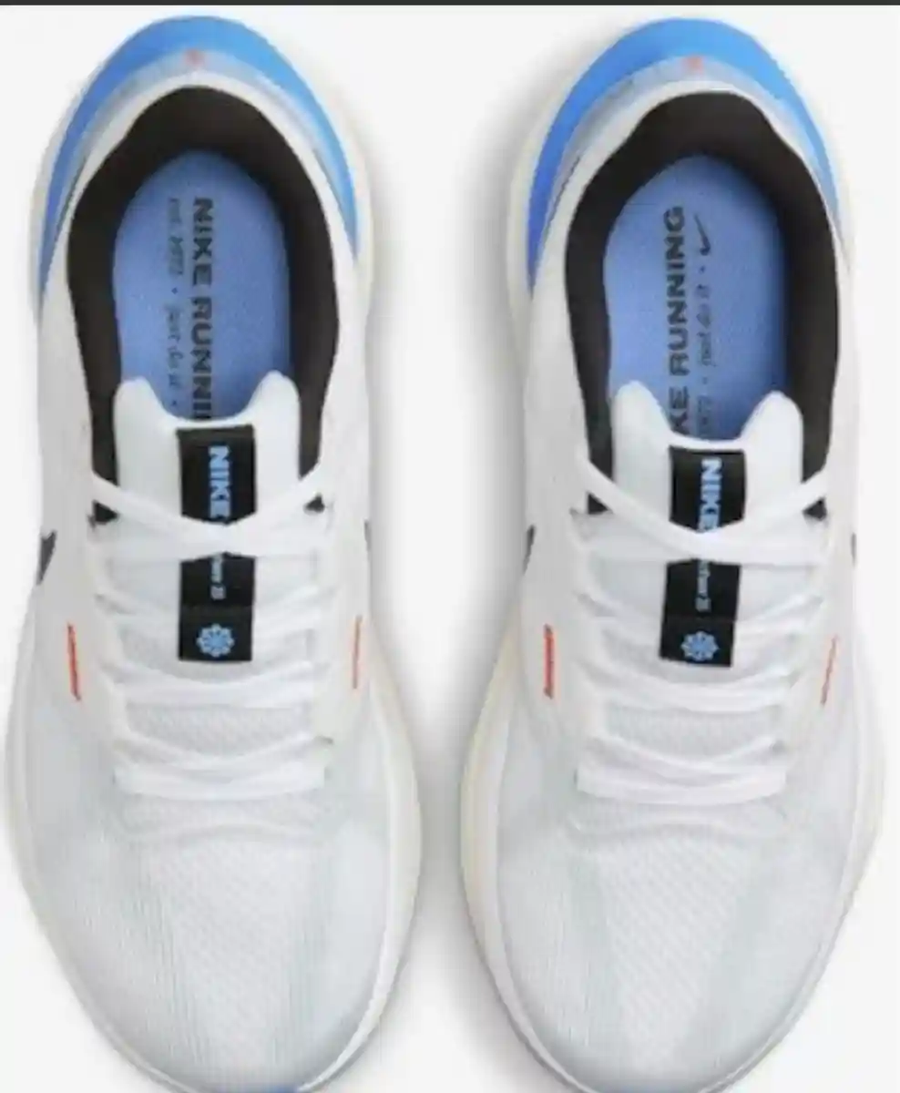 Nike beyaz koşu ayakkabısı