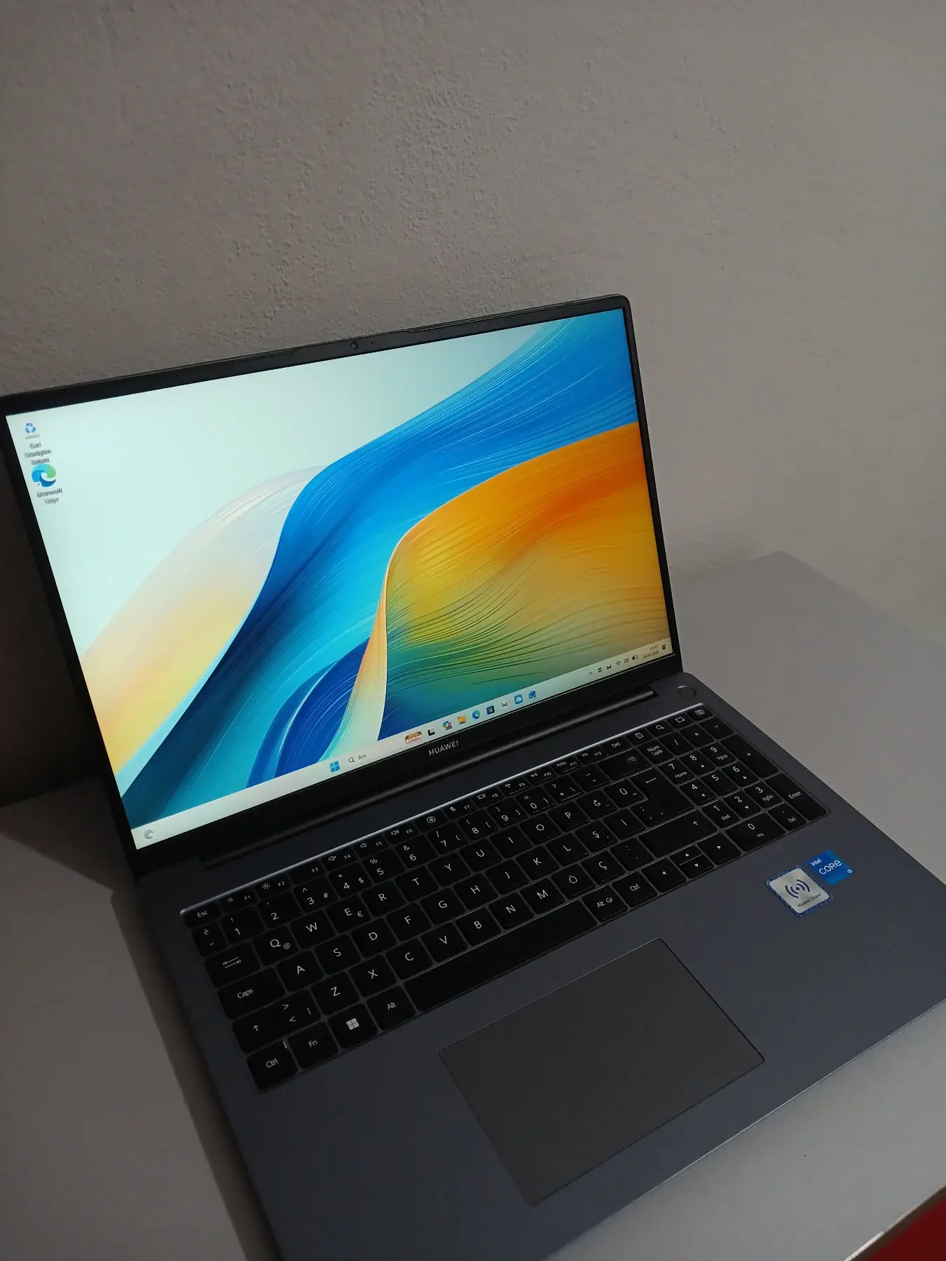 Huawei matebook d16