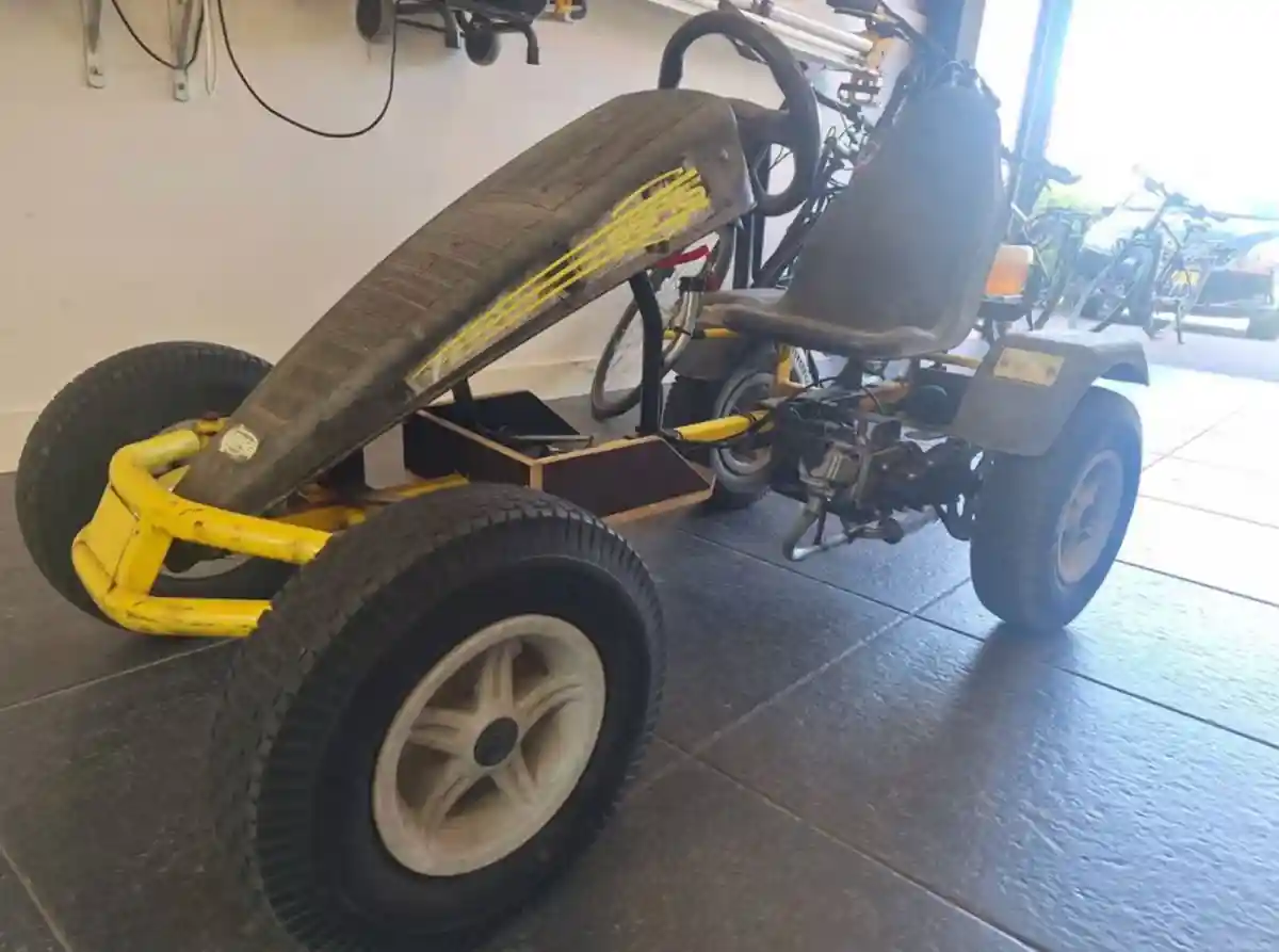 çocuklar i̇çin pedallı go-kart