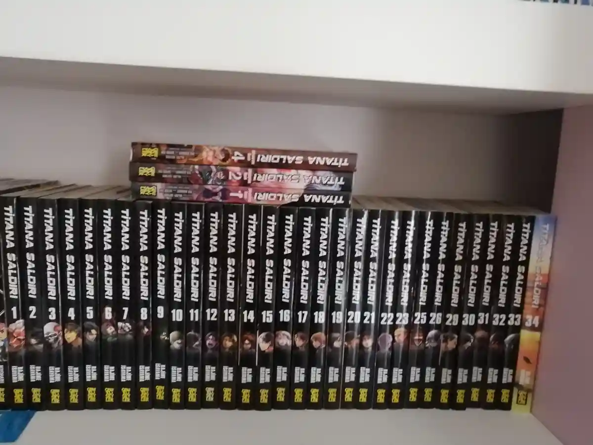 Titan saldırısı manga seti