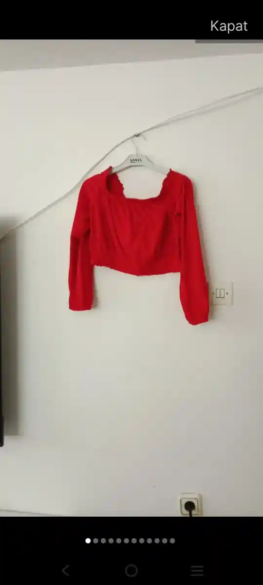 Kırmızı kısa kollu bluz