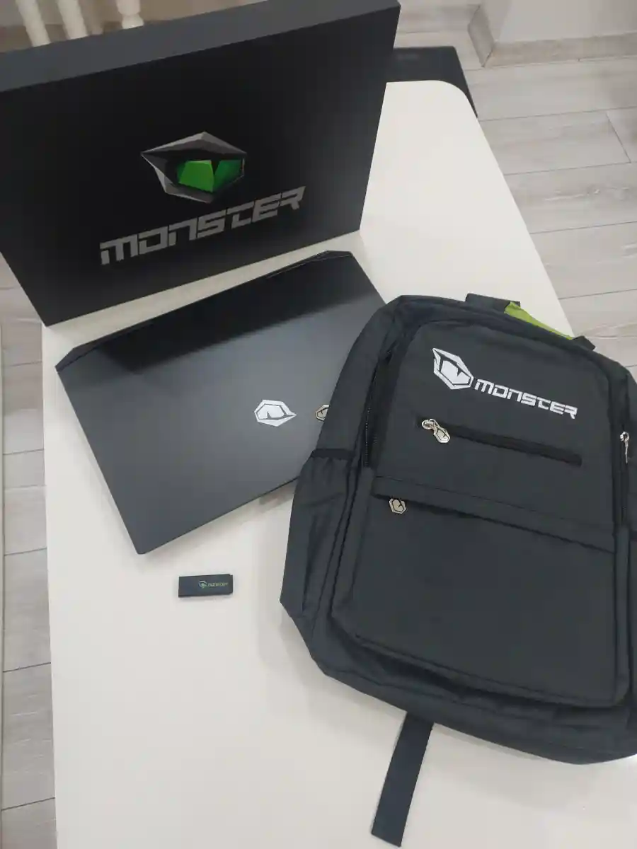 Monster abra a7 gaming laptop