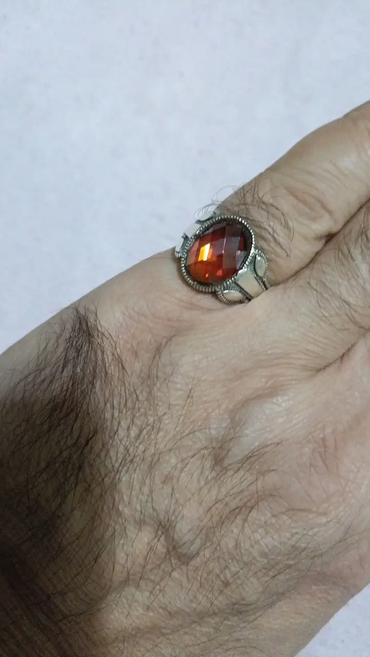 şık taşlı gümüş yüzük. 925 ayar