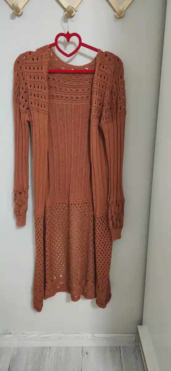 Kahverengi triko hırka