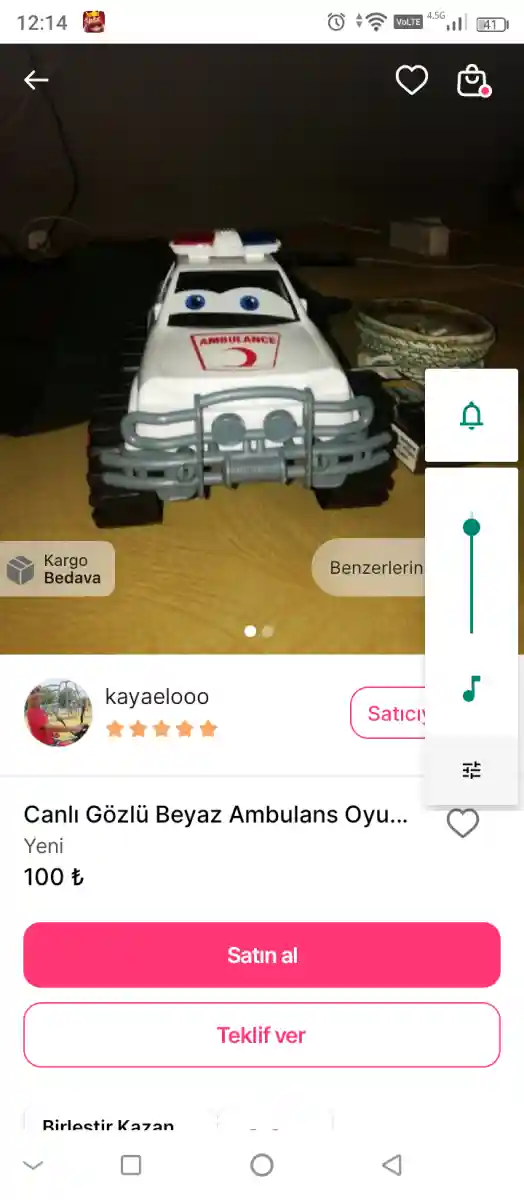 Canlı gözlü beyaz ambulans oyuncağı