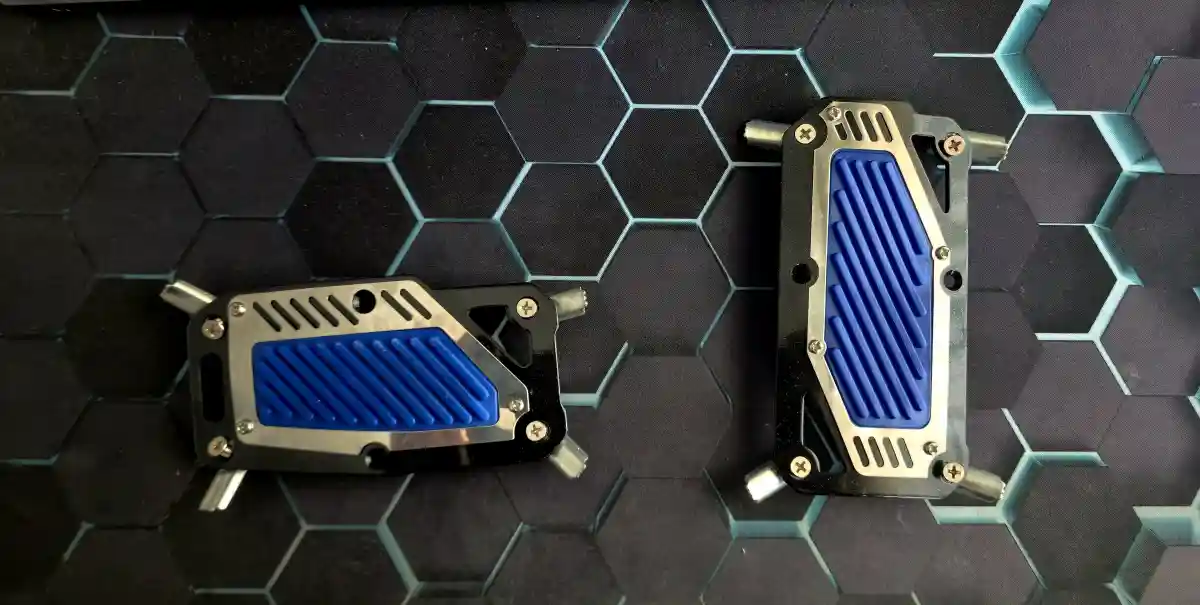 Universal otomatik spor gaz/fren pedal seti