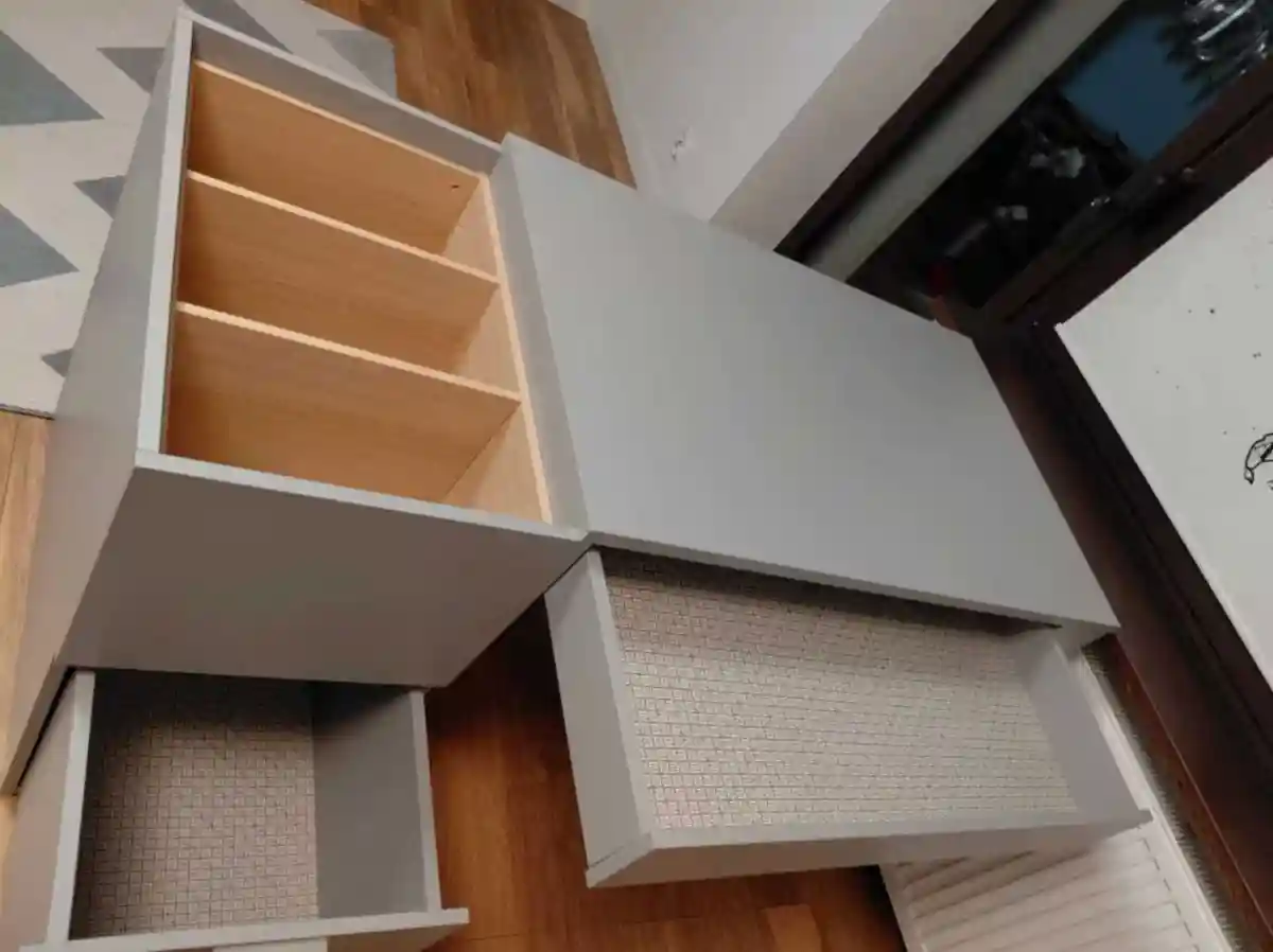 Gri renkli modern şifonyer
