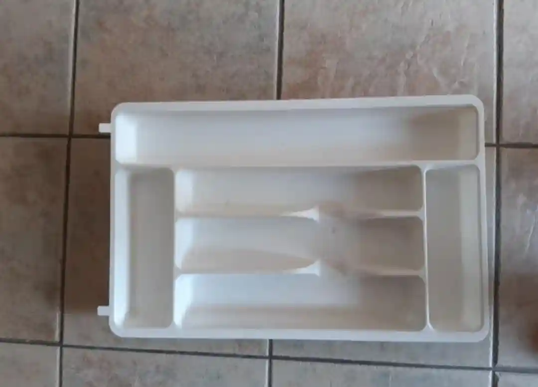 Beyaz plastik mutfak organizasyon kutusu