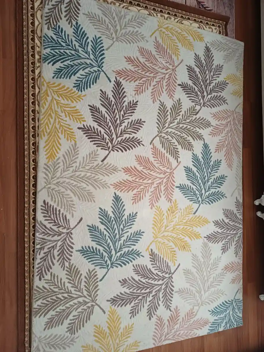 Renkli desenli halı 4 metre