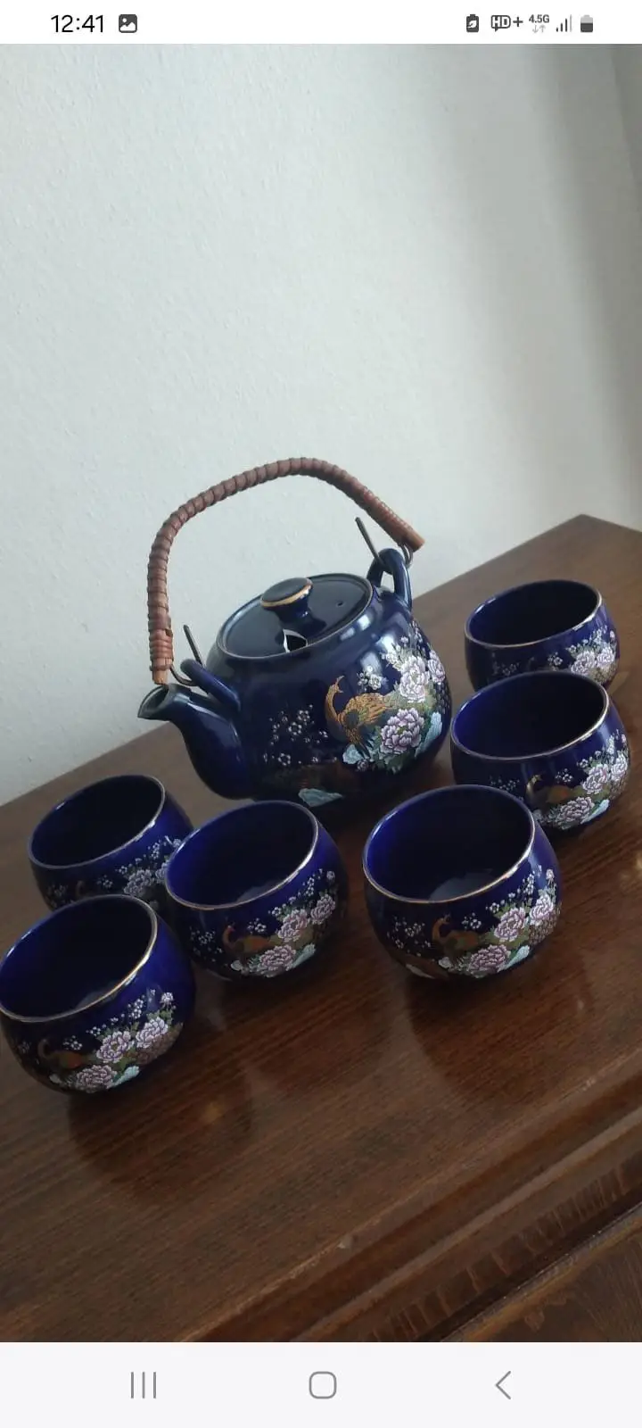 Mavi çiçek desenli çaydanlık ve fincan seti