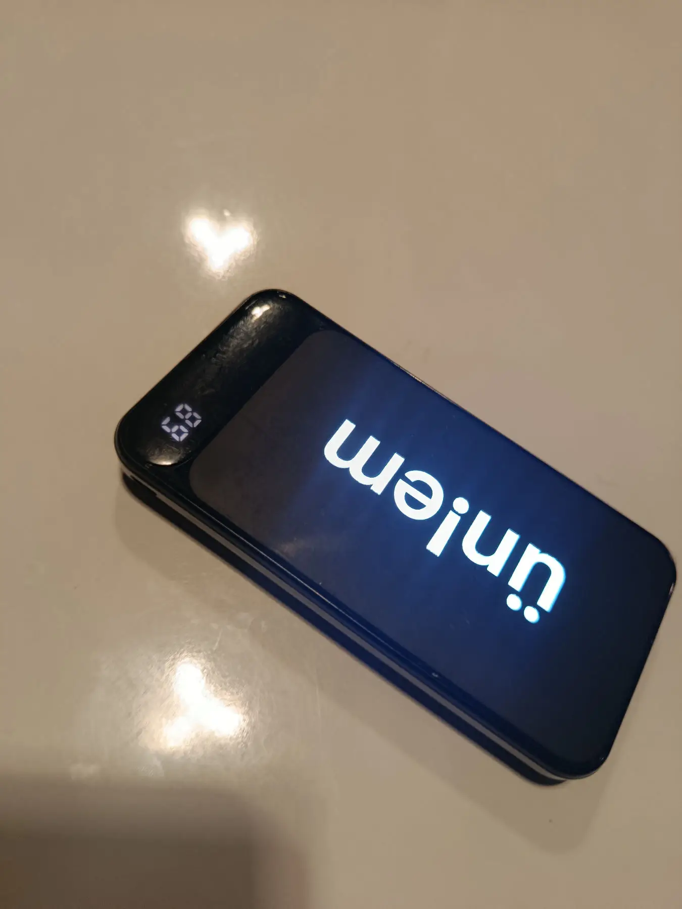 Kompakt akıllı telefon