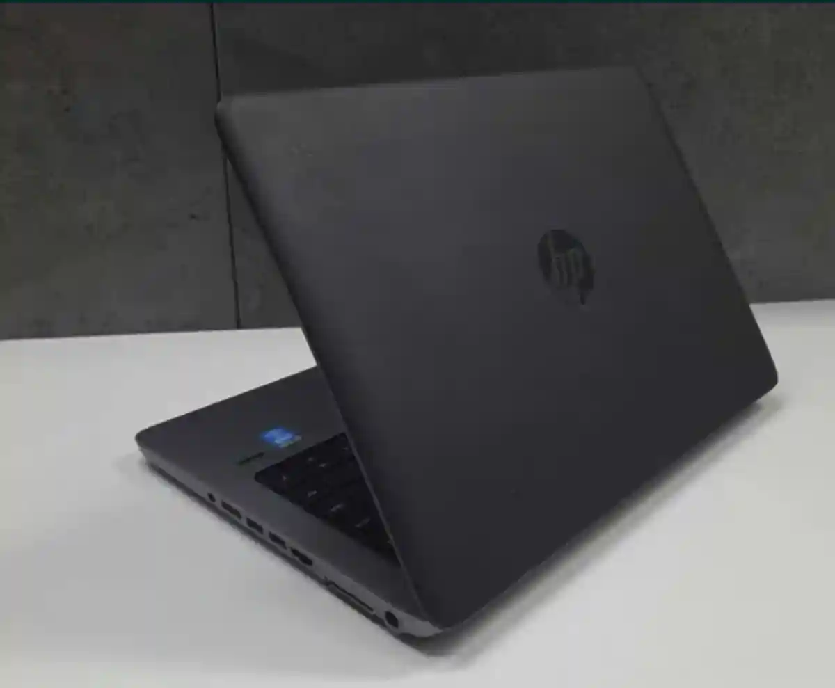 Hp markalı şık dizüstü bilgisayar