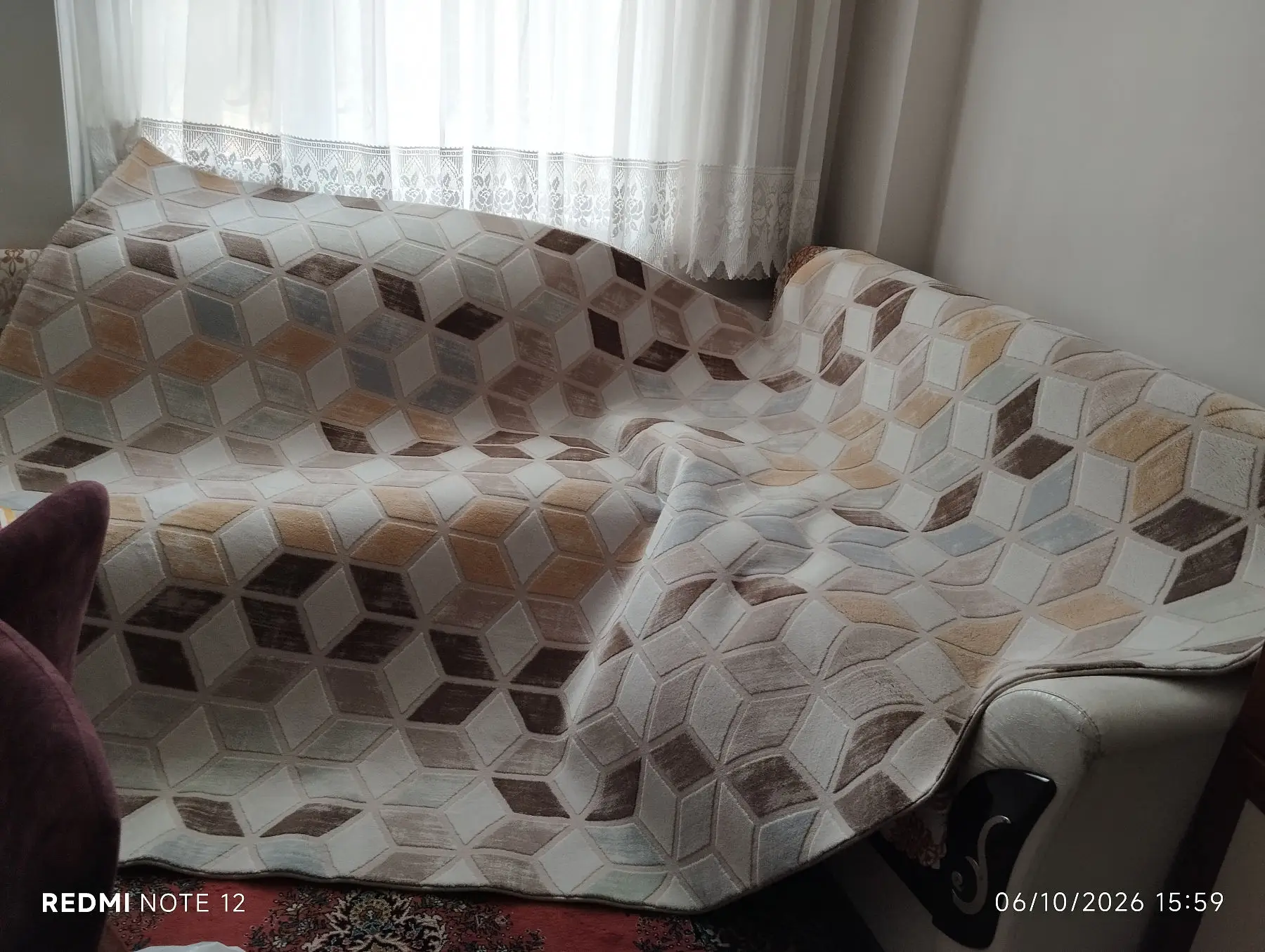 Linea marka 6 m kare akrilik halı yıkayıtılmiş sorunsuz kalın halı