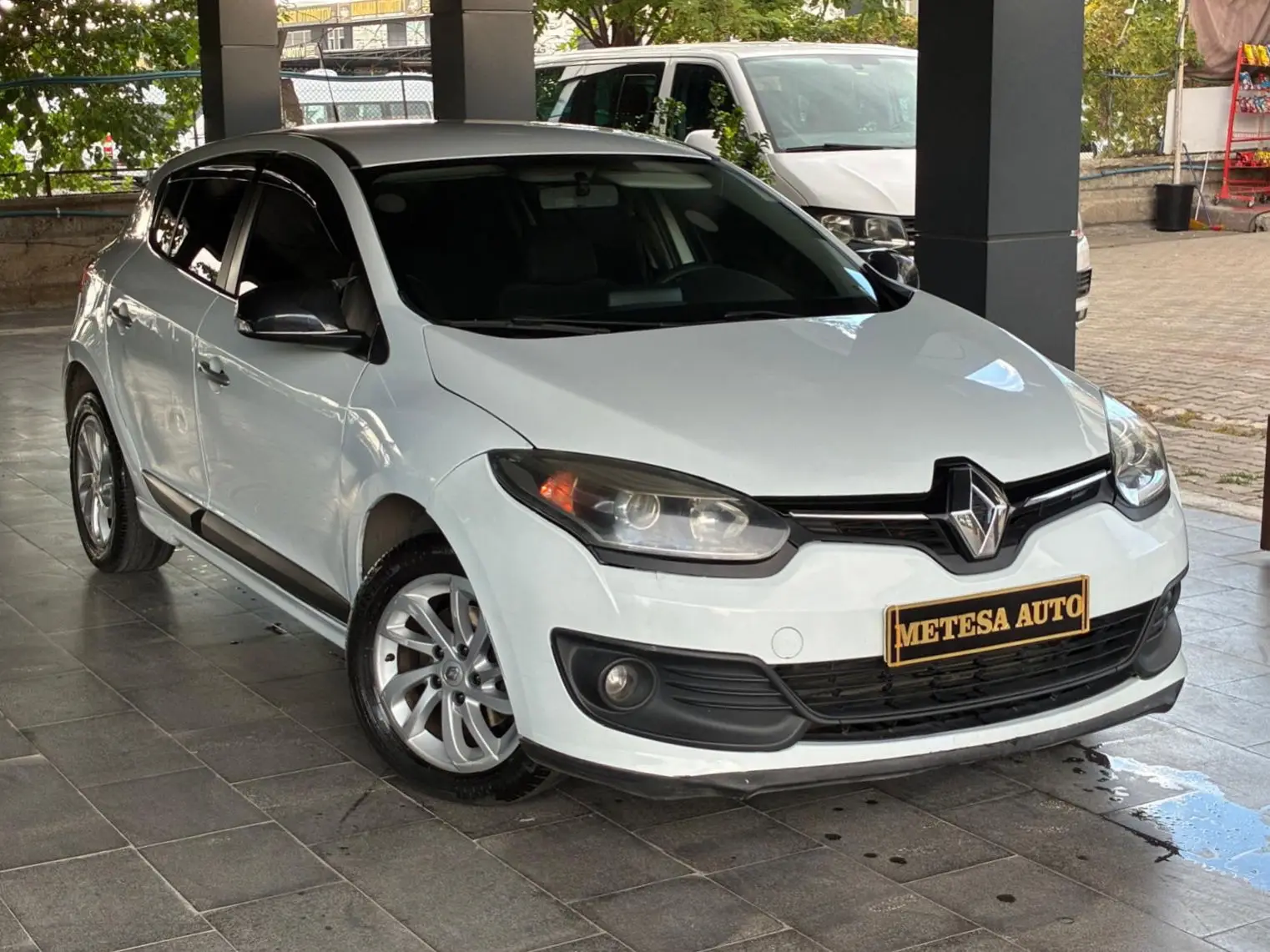 Renault megane 2 2014 model 1.5 dci touch plus paket 2 parça boya harici boyasız 220.000 km'de