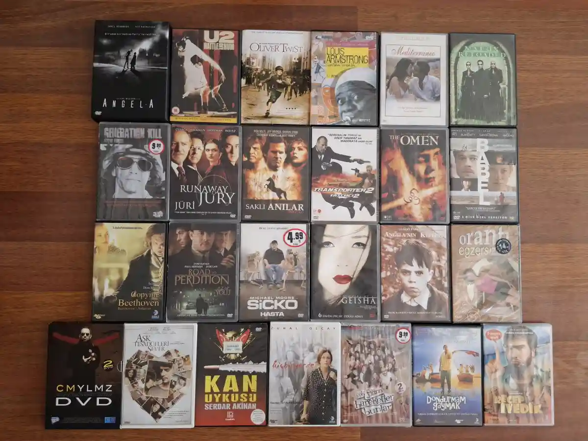 çeşitli dvd film koleksiyonu 25 adet