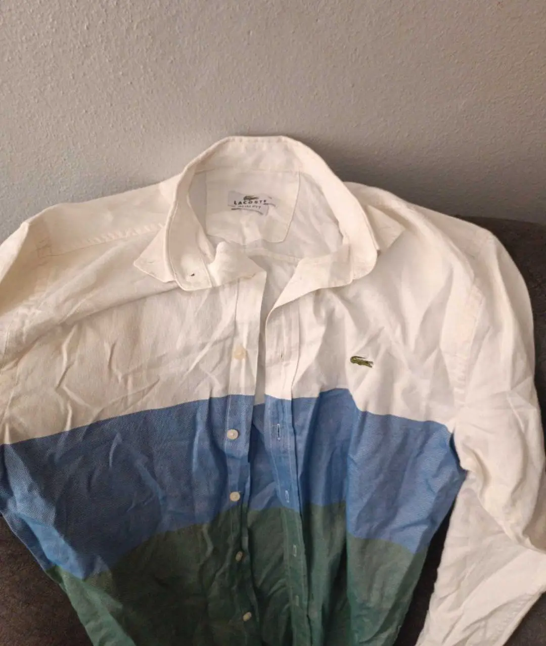 Lacoste markalı renkli gömlek