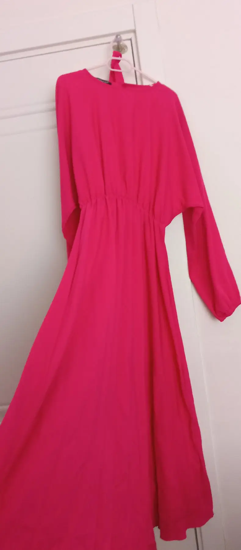 Pembe uzun elbise