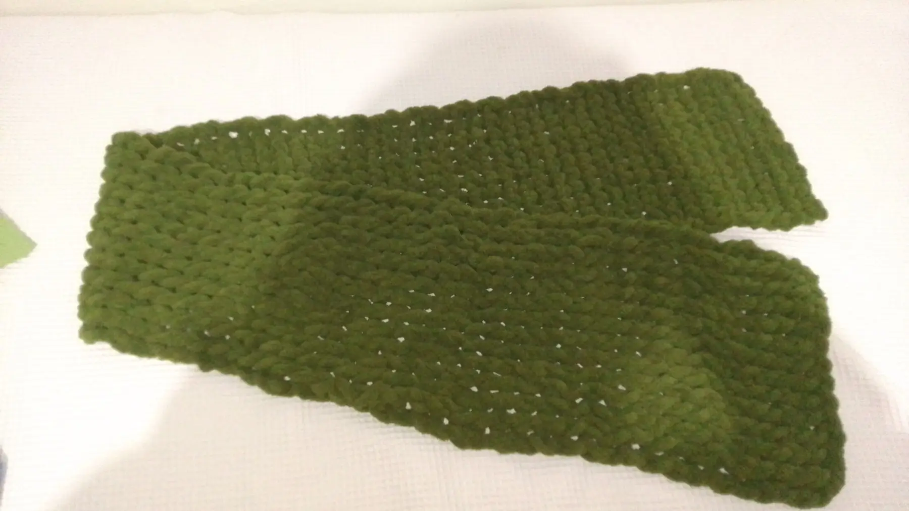 Yeşil puffy tek burgu desenli atkı