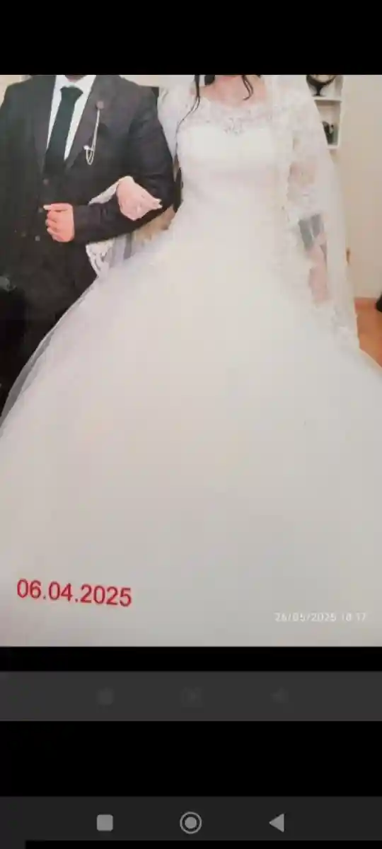 Düğün i̇çin şık gelinlik