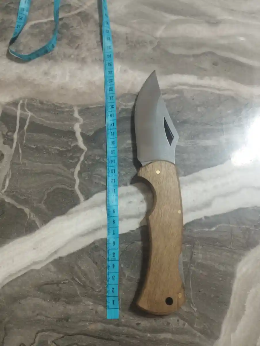 Ahşap saplı katlanabilir bıçak