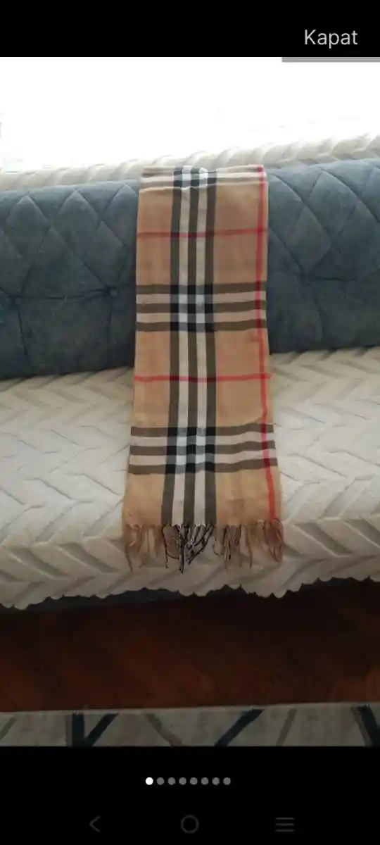Kare desenli bej şal