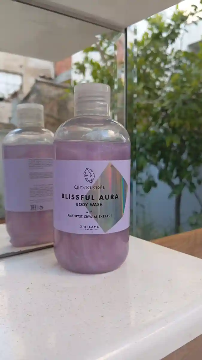 Blissful aura vücut yıkama