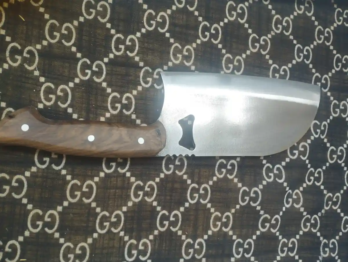 Ahşap saplı satır