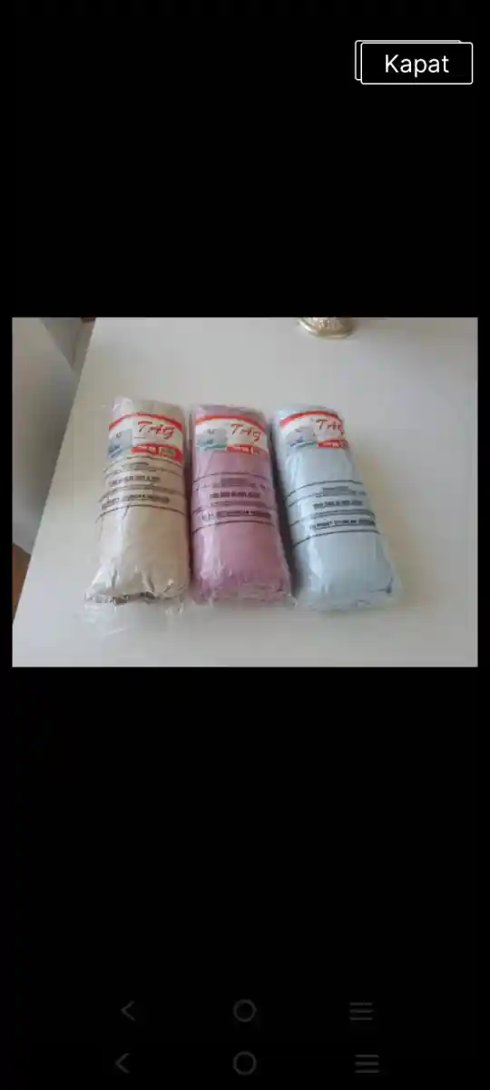 Renkli  çift kişilik çarşaftır 3 pakettir