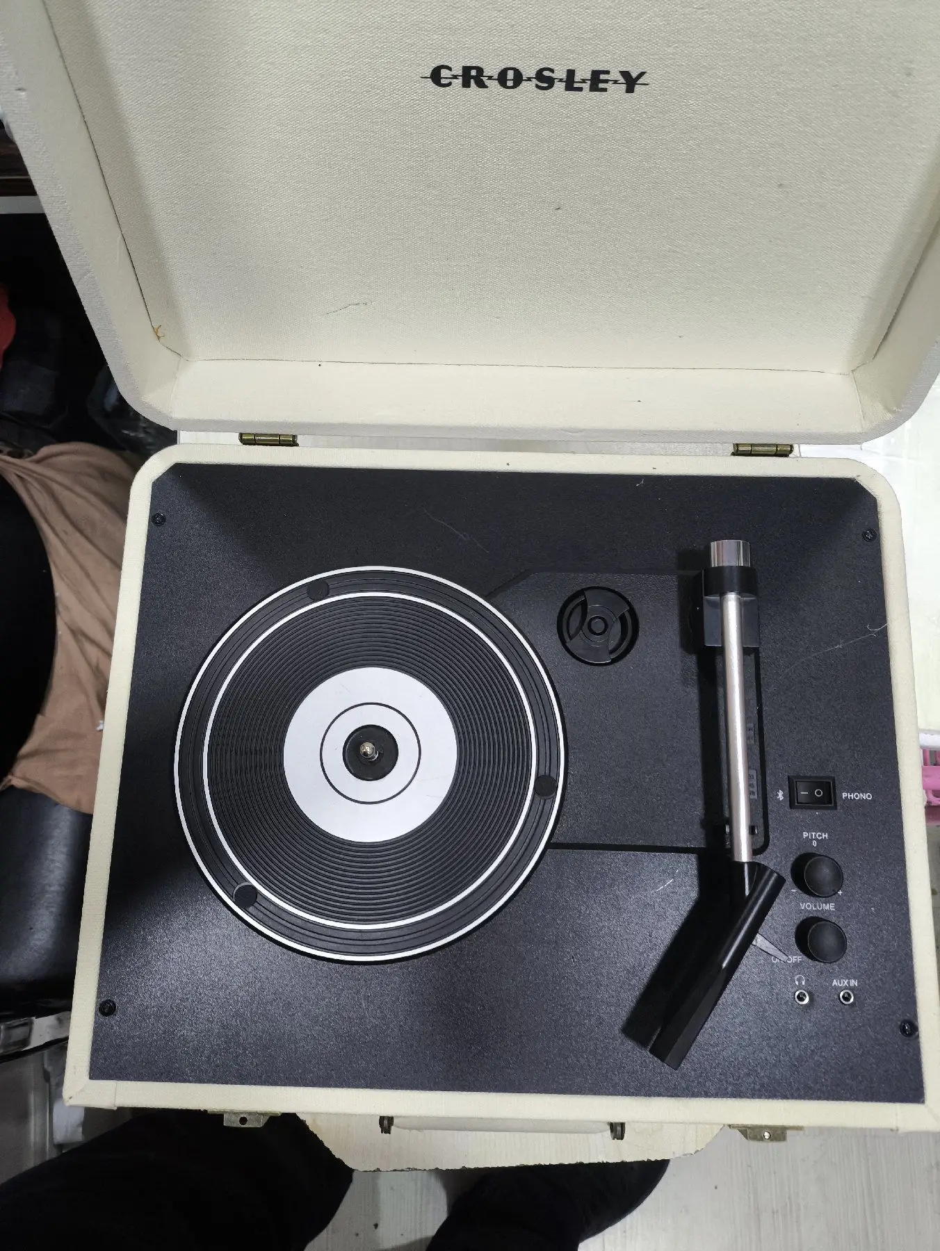 Crosley pikap müzik çalar