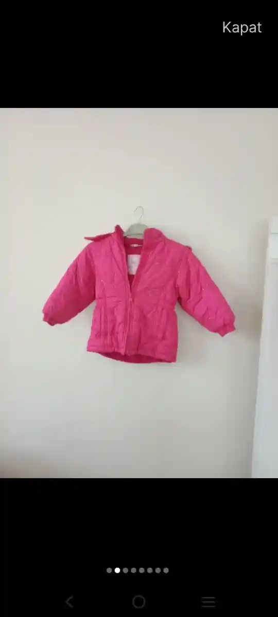 Pembe kız montu