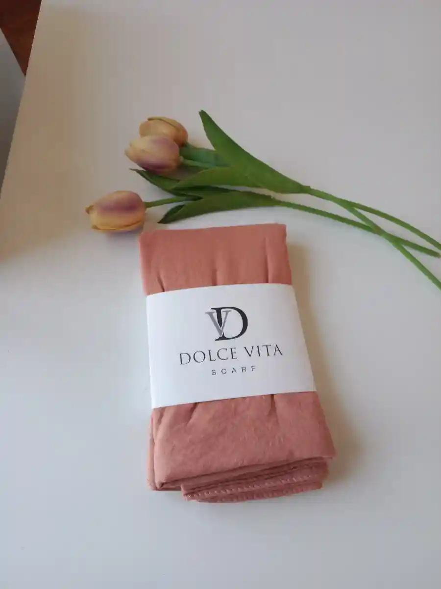 Dolce vita markalı şal