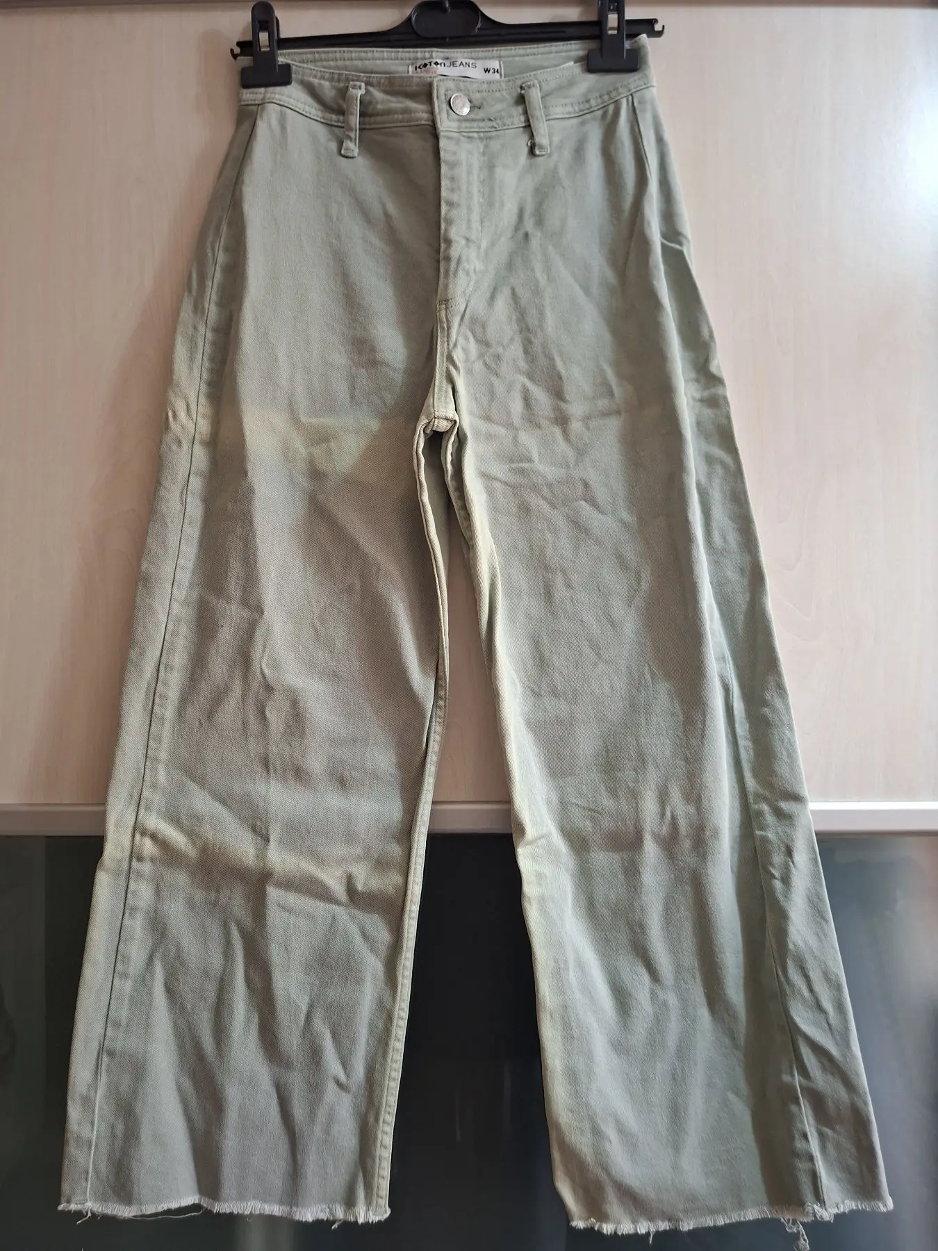 Geniş paça yeşil pantolon