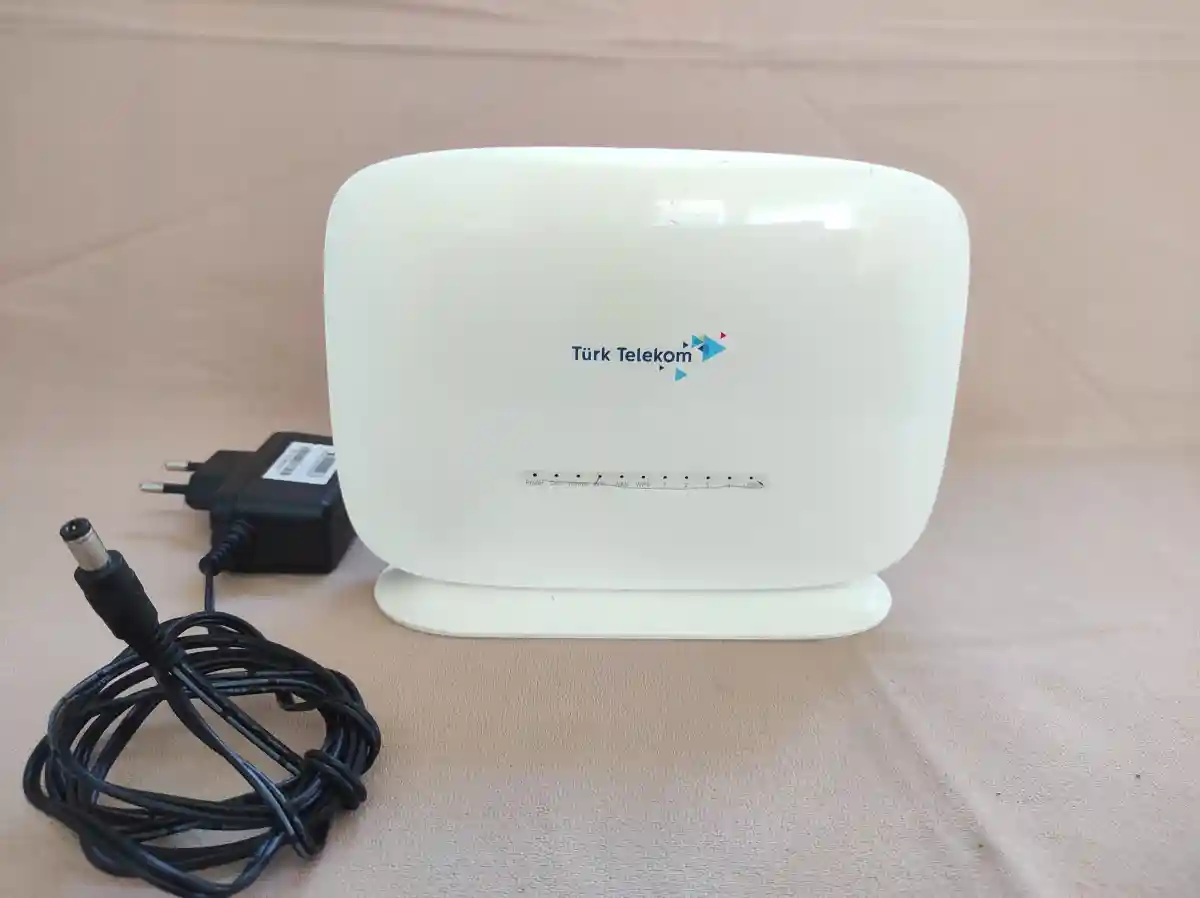Tp li̇nk vdsl2 fi̇ber 300 mbps kablosuz modem
