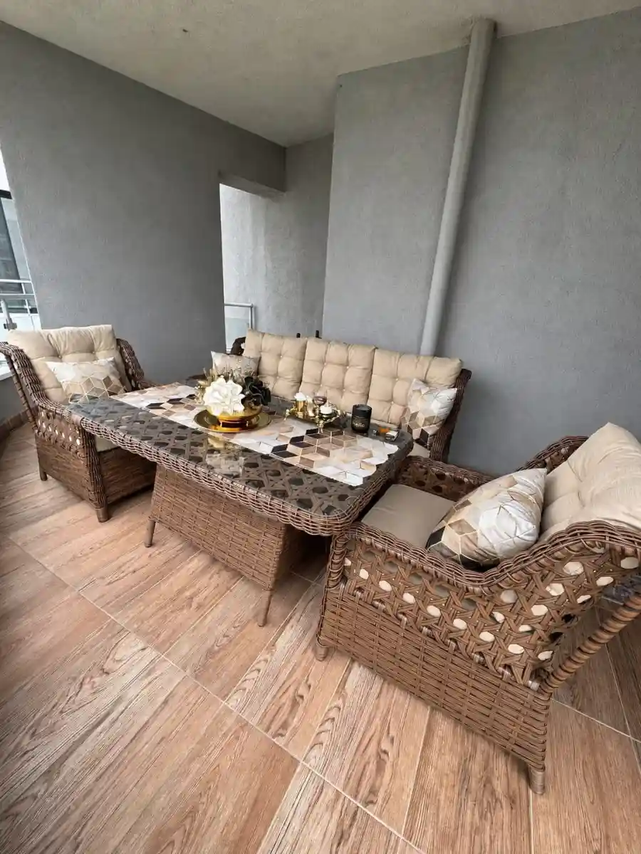Rattan bahçe oturma grubu ve masa takımı