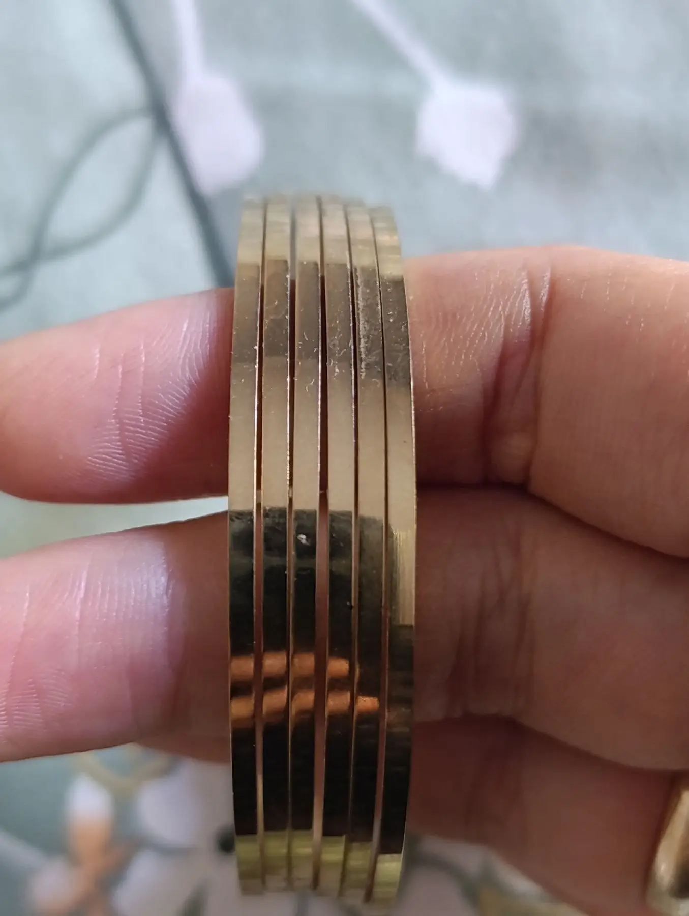 Altın renkli bilezik seti gold detaylı az kullanılmış koluma olmuyor ajda bilezik 6 tane