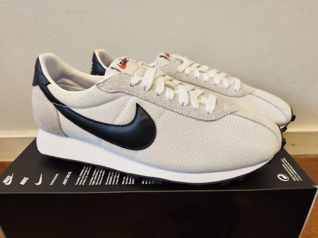 Nike beyaz spor ayakkabı