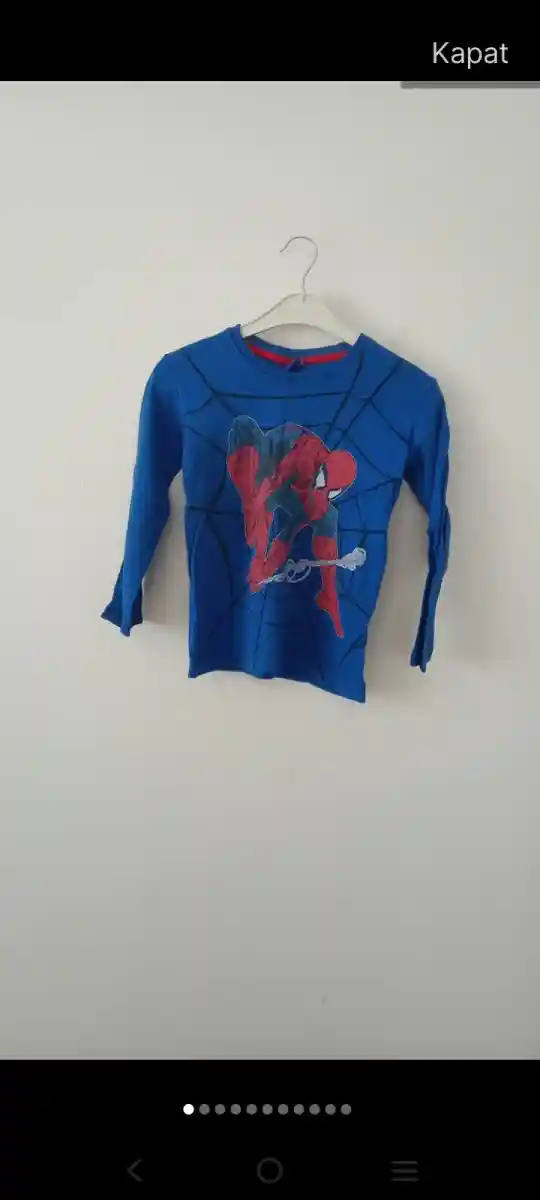 Spiderman desenli mavi çocuk tişörtü