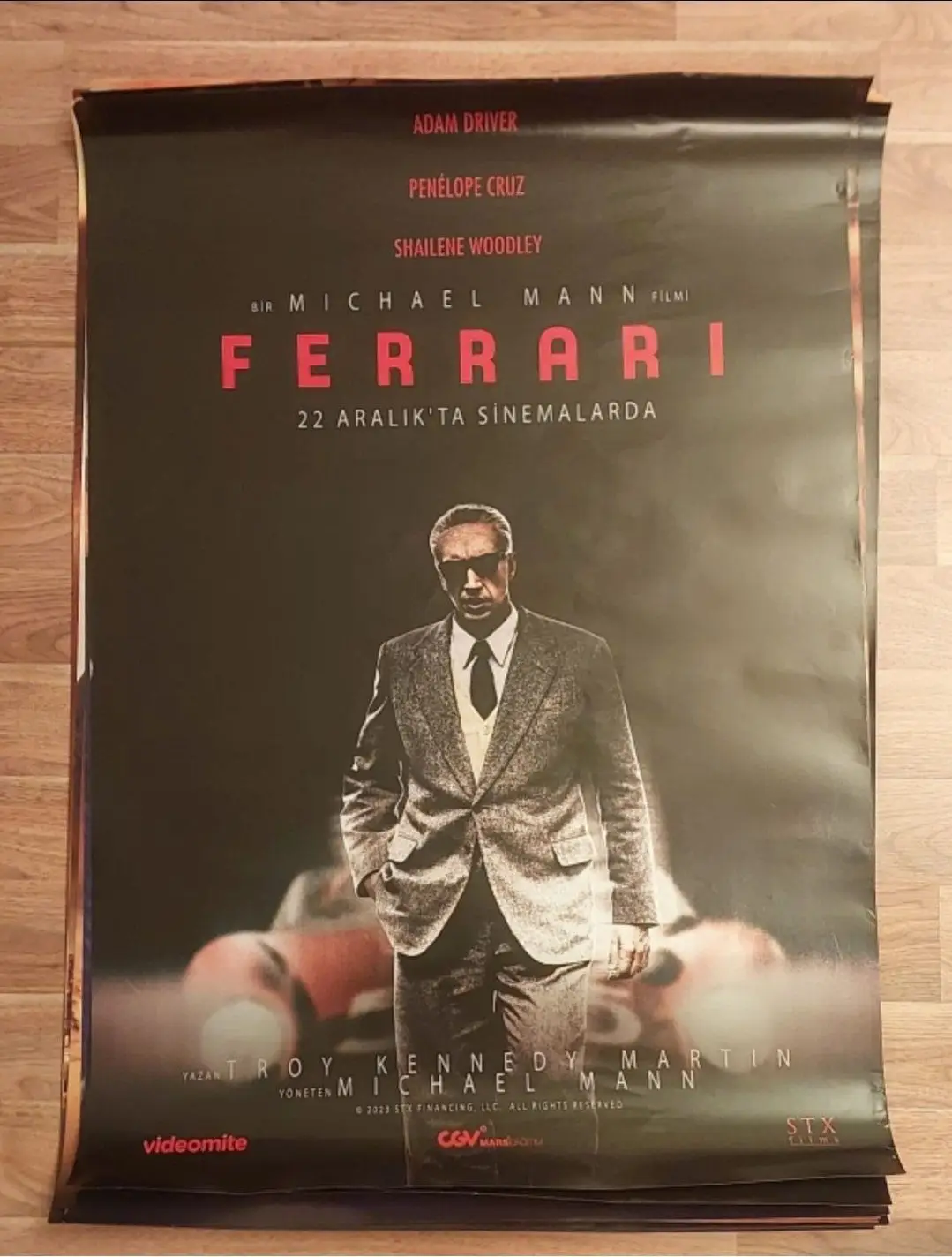 Ferrari film afişi 70x100 orijinal rulo şeklinde yollanır