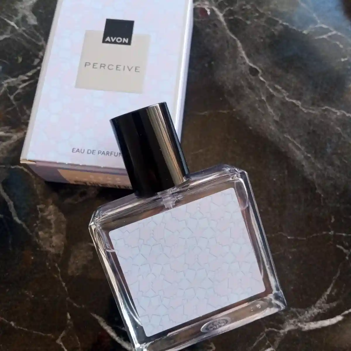 Avon perceive kadın parfümü