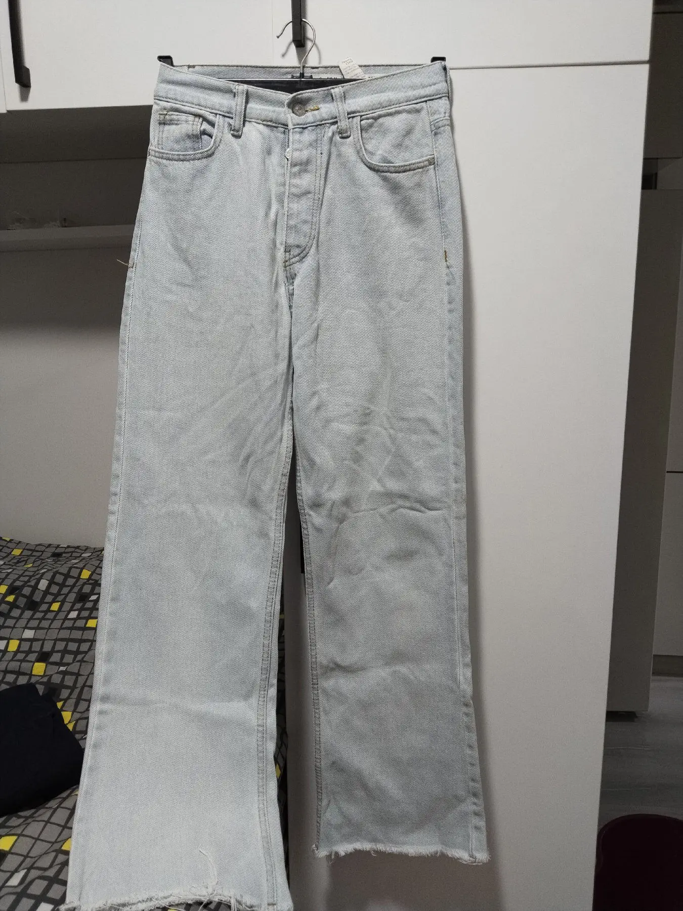 Yüksek belacik renk bol paça kot pantolon
