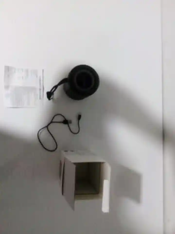 Küçük boyutlu taşınabilir hoparlör