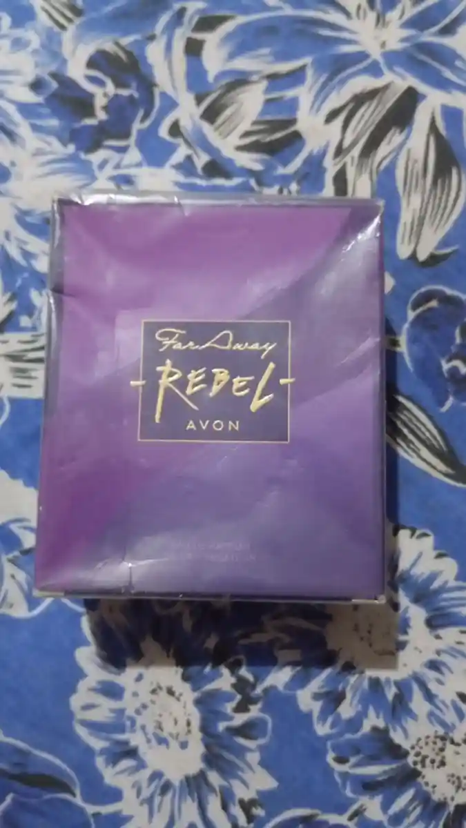 Avon far away rebel parfüm