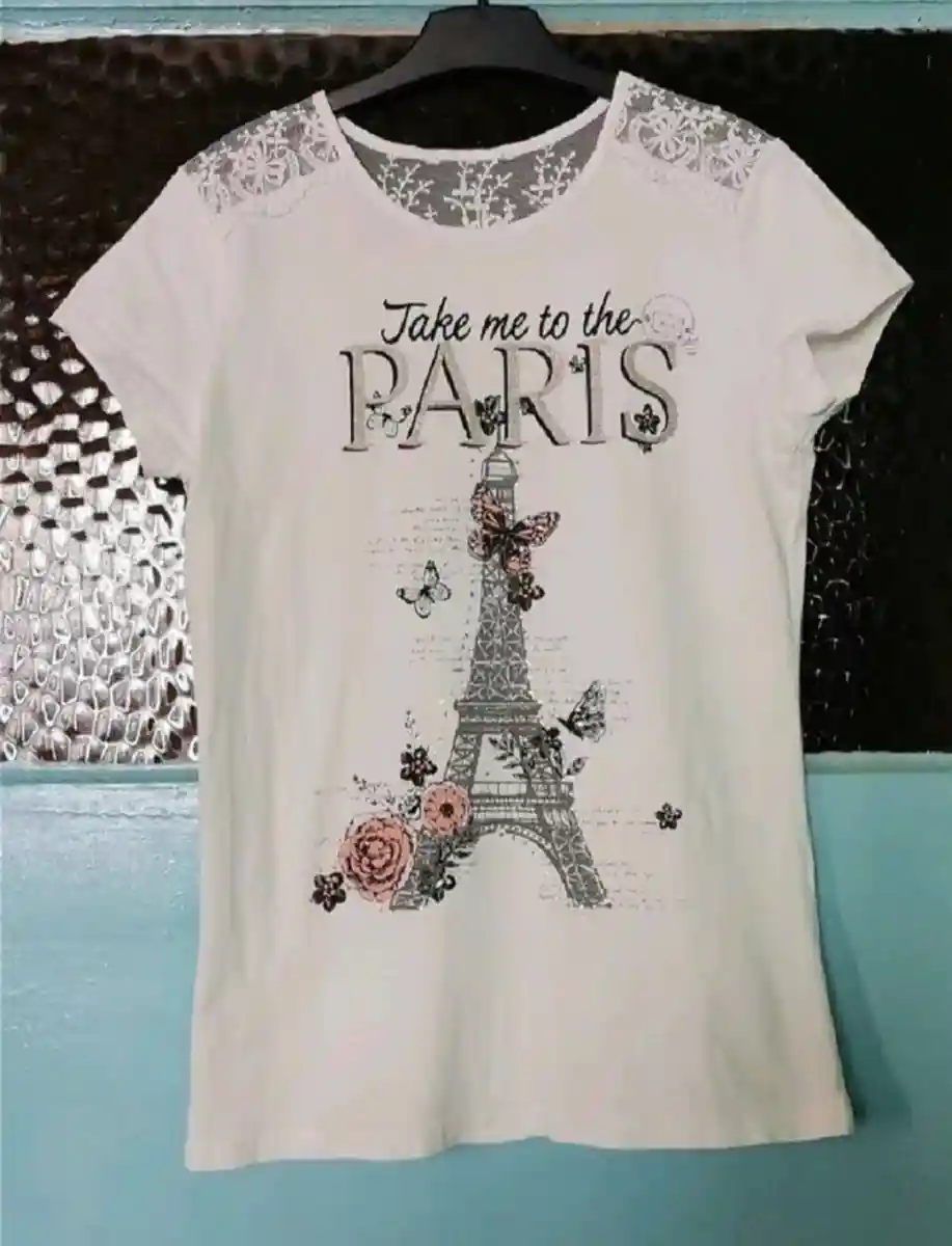 Paris temalı beyaz tişört