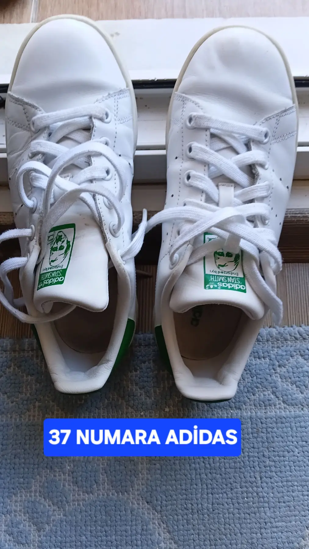 Beyaz adidas spor ayakkabı 37 numara