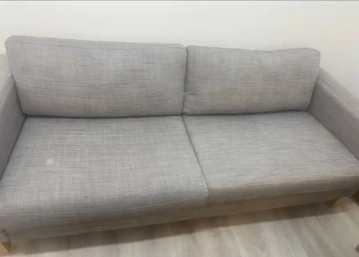 Gri kumaş üçlü koltuk ilan görseli