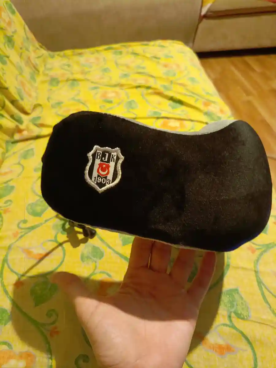 Beşiktaş logolu masaj yastığı