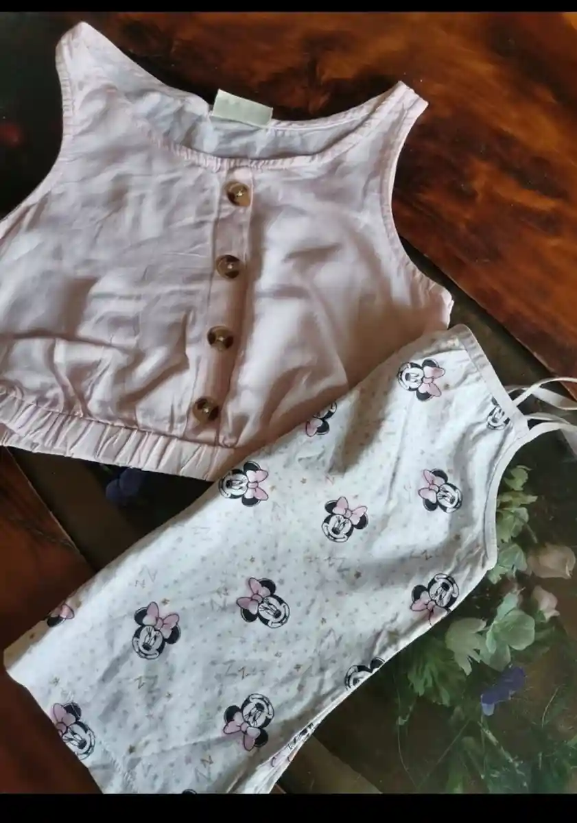Minnie mouse desenli tshirt ve bluz. 6..7..yaş için