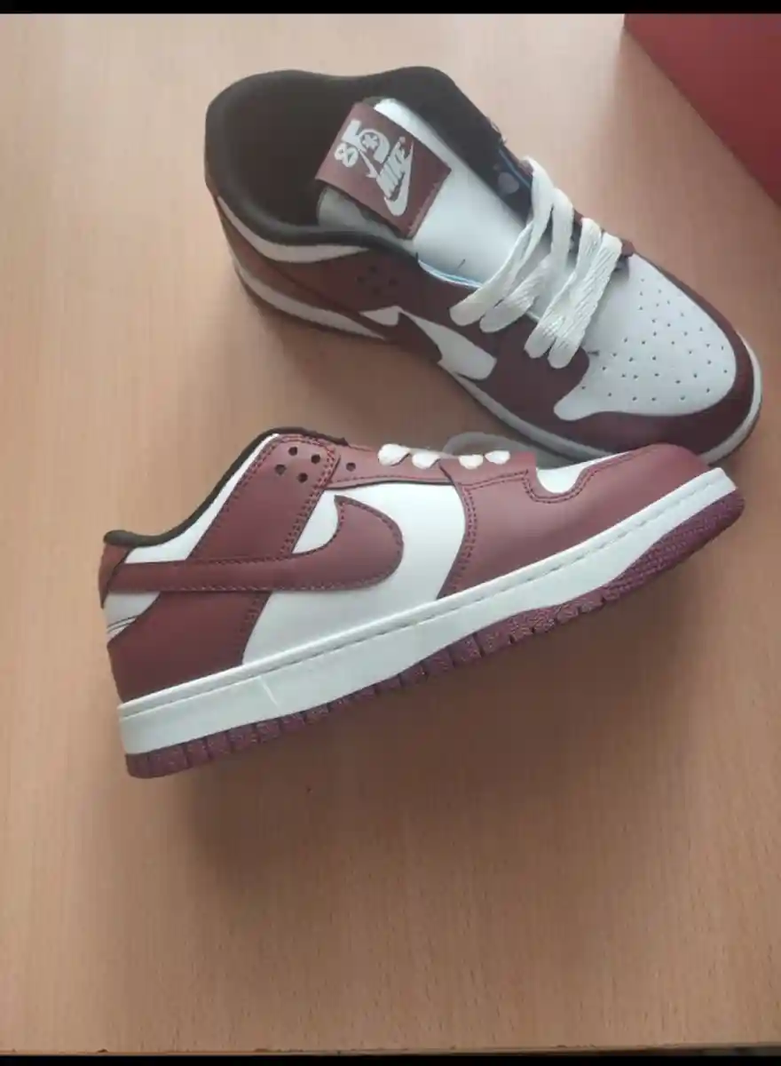 Nike bordo ayakkabı 40 numara