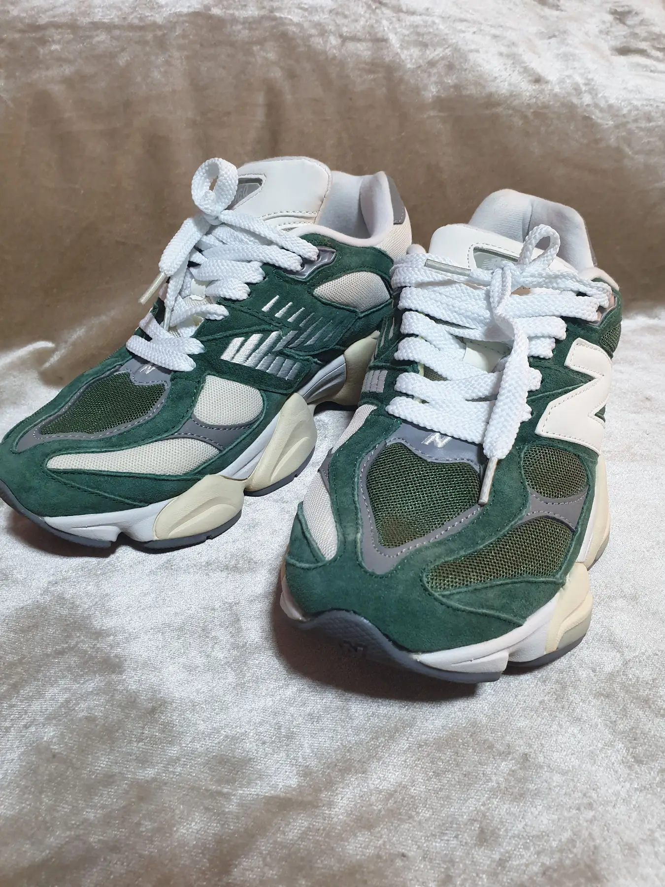 Yeşil new balance spor ayakkabı