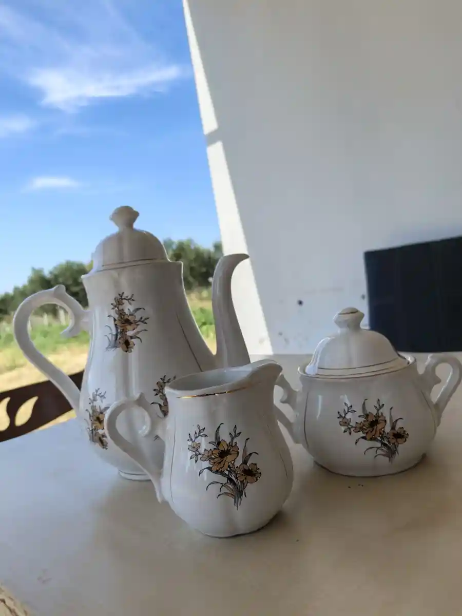 çiçek desenli seramik çaydanlık seti ilan görseli